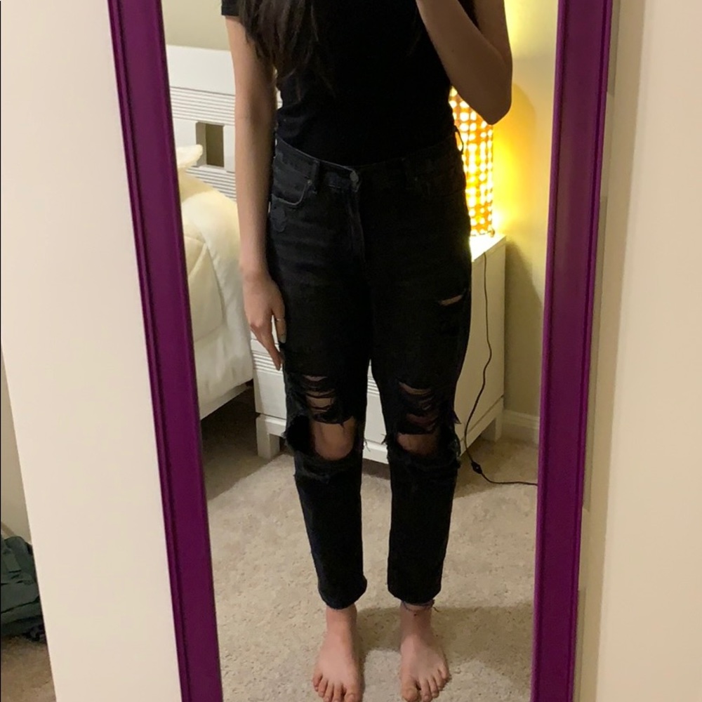 American Eagle High Waisted Mom Jean